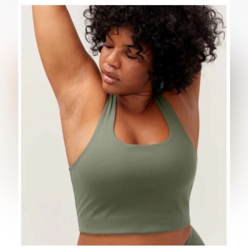 Girlfriend Collective Paloma Racerback Sports Bra Thyme Green Size S